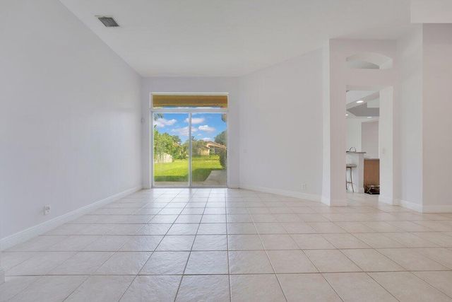 5005 NW 57th Terrace, Coral Springs, FL 33067