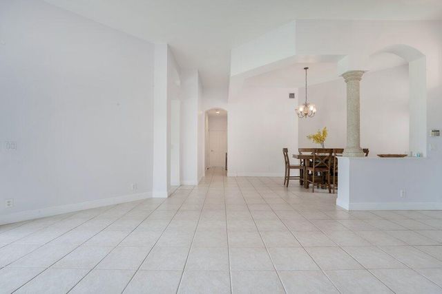 5005 NW 57th Terrace, Coral Springs, FL 33067