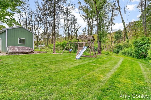 1214 Delaney Drive, Martin, MI 49070
