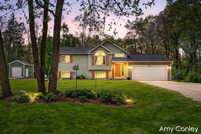 1214 Delaney Drive, Martin, MI 49070