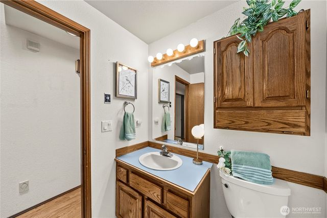 4725 Rehklau Road SE, Olympia, WA 98513