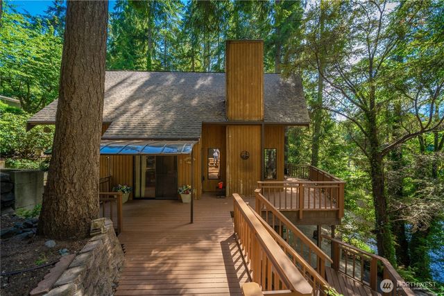 4725 Rehklau Road SE, Olympia, WA 98513