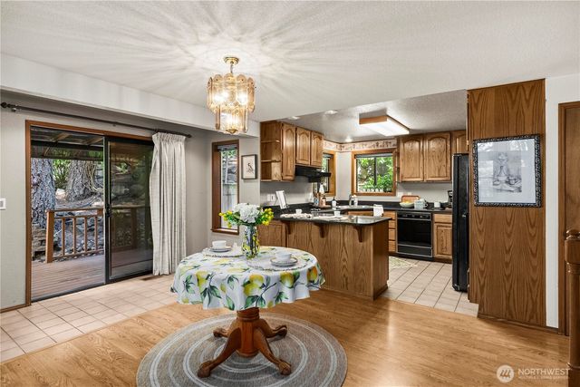 4725 Rehklau Road SE, Olympia, WA 98513