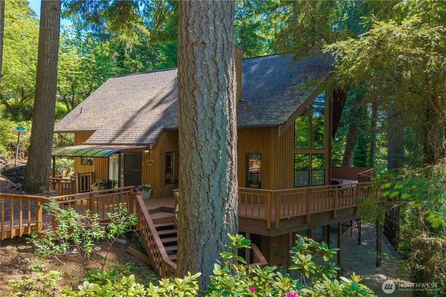 4725 Rehklau Road SE, Olympia, WA 98513