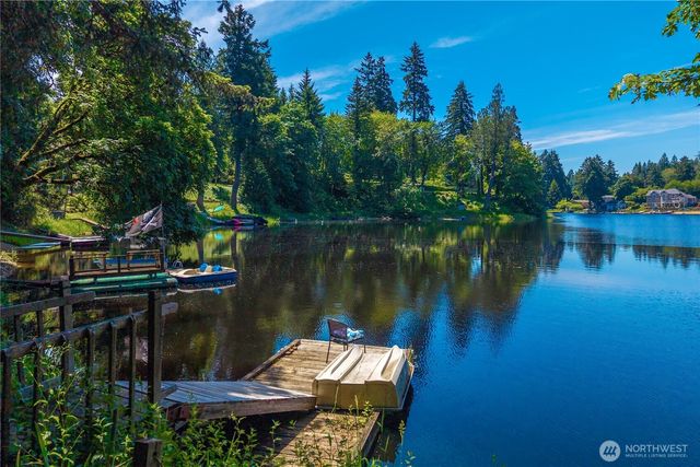 4725 Rehklau Road SE, Olympia, WA 98513