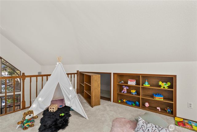 4725 Rehklau Road SE, Olympia, WA 98513