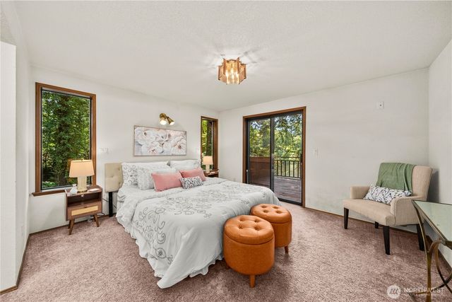 4725 Rehklau Road SE, Olympia, WA 98513