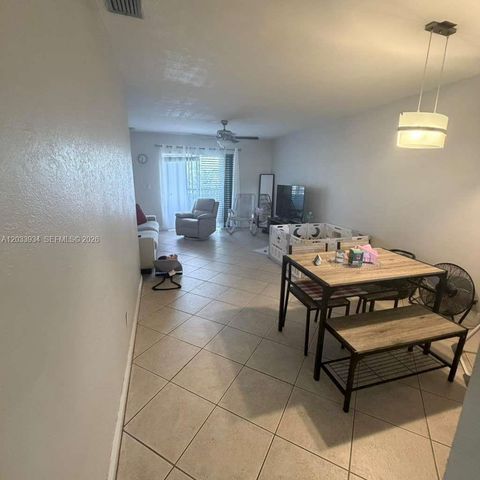 940 NW 104th Avenue 203, Pembroke Pines, FL 33026