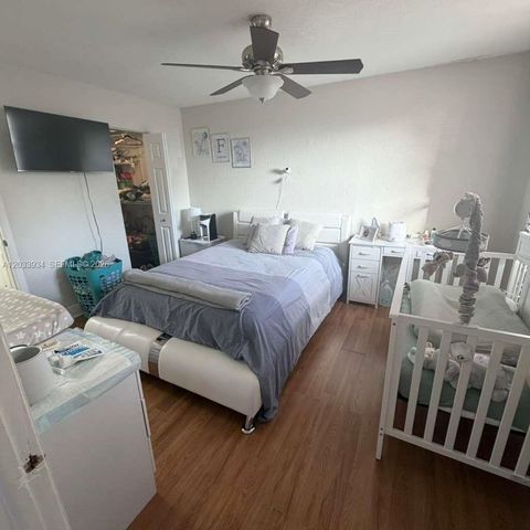940 NW 104th Avenue 203, Pembroke Pines, FL 33026