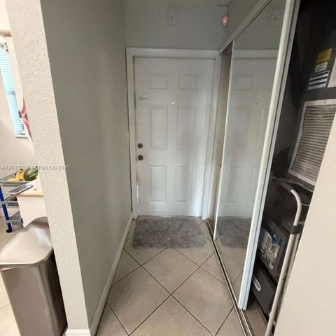 940 NW 104th Avenue 203, Pembroke Pines, FL 33026
