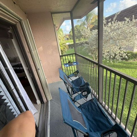 940 NW 104th Avenue 203, Pembroke Pines, FL 33026