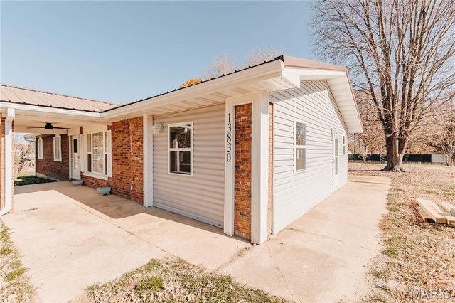 13830 Colorado Road, Dixon, MO 65459