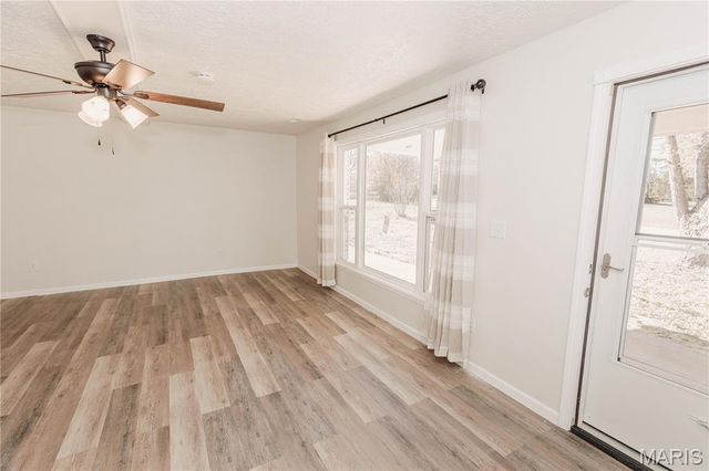 13830 Colorado Road, Dixon, MO 65459