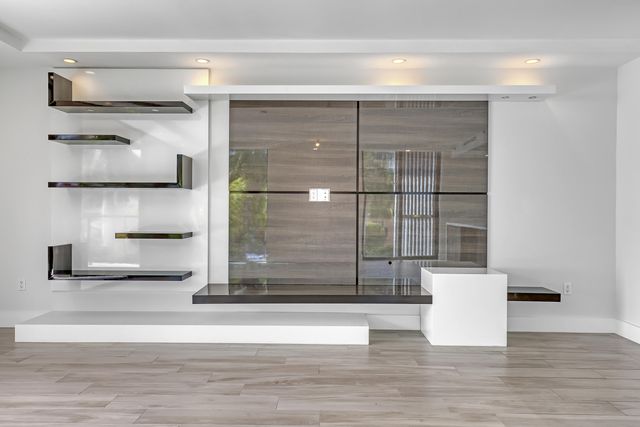 106 Inlet Way 201, Palm Beach Shores, FL 33404