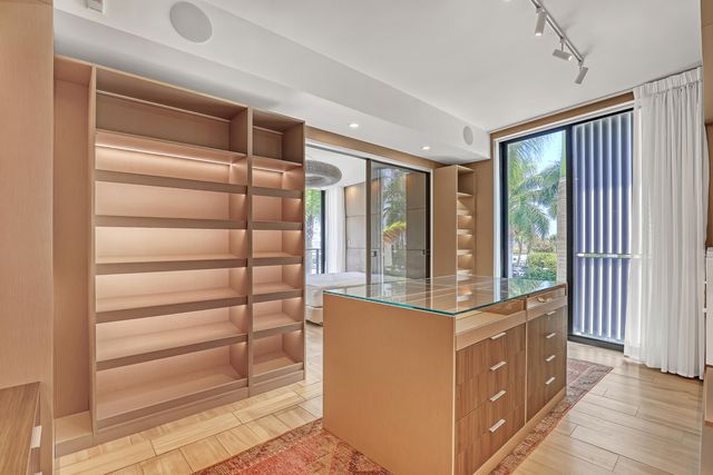 106 Inlet Way 201, Palm Beach Shores, FL 33404