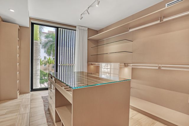 106 Inlet Way 201, Palm Beach Shores, FL 33404