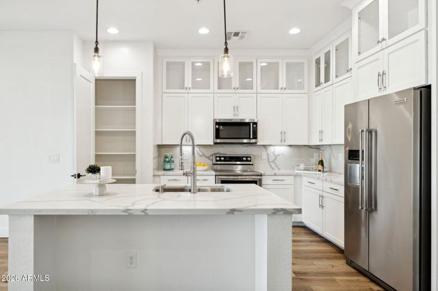 6565 E THOMAS Road 1050, Scottsdale, AZ 85251