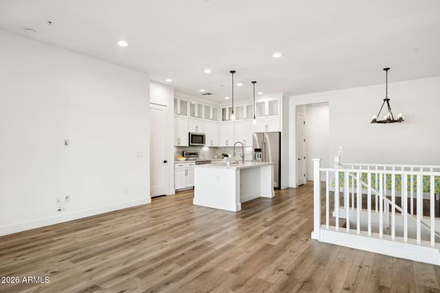 6565 E THOMAS Road 1050, Scottsdale, AZ 85251