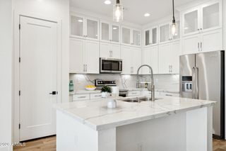 6565 E THOMAS Road 1050, Scottsdale, AZ 85251