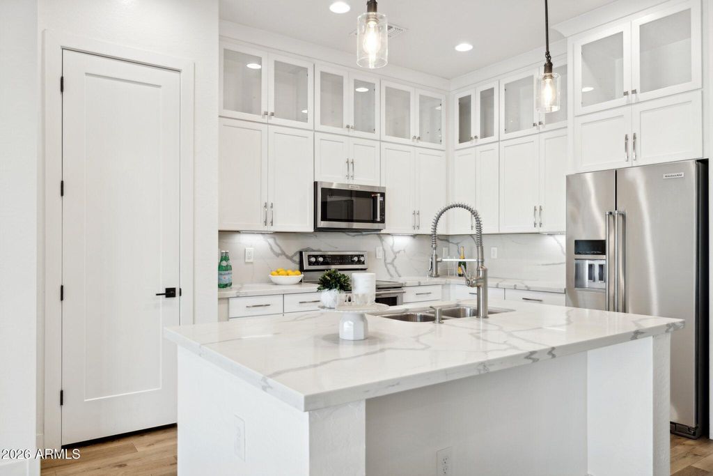 6565 E THOMAS Road 1050, Scottsdale, AZ 85251