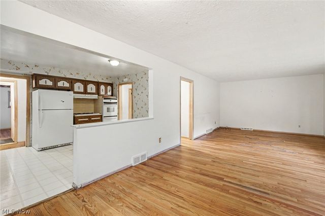 5576 Andover Boulevard, Garfield Heights, OH 44125