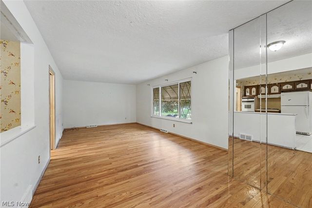 5576 Andover Boulevard, Garfield Heights, OH 44125