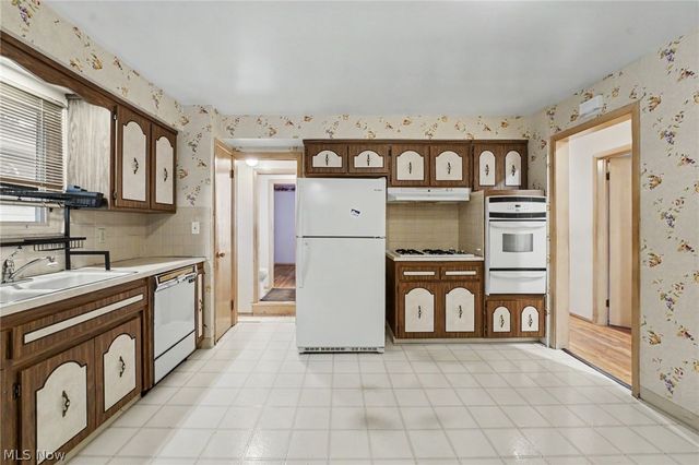 5576 Andover Boulevard, Garfield Heights, OH 44125