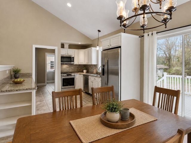 79 Beaudry Ave, Chicopee, MA 01020
