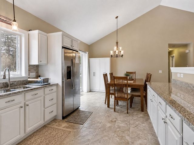 79 Beaudry Ave, Chicopee, MA 01020