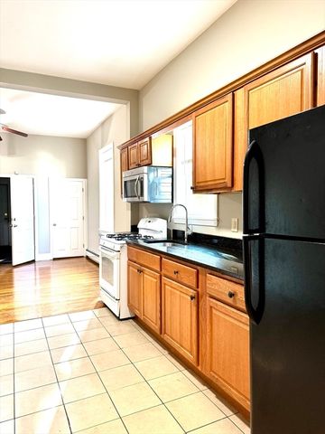 56 Estes 1, Lynn, MA 01902
