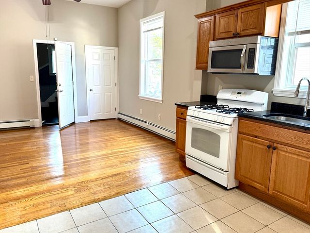 56 Estes 1, Lynn, MA 01902