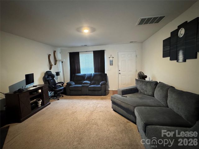 3955 Damask Drive, Charlotte, NC 28206