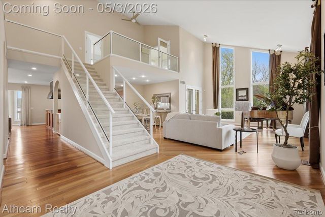 11677 Old Hamburg Road, Hamburg Township, MI 48189
