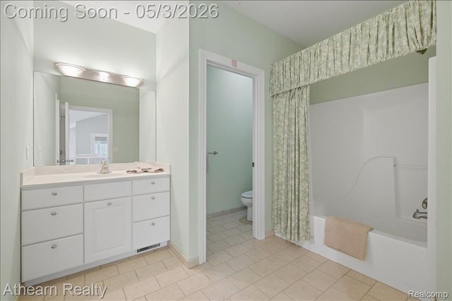 11677 Old Hamburg Road, Hamburg Township, MI 48189