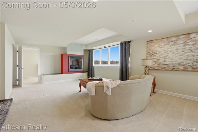 11677 Old Hamburg Road, Hamburg Township, MI 48189