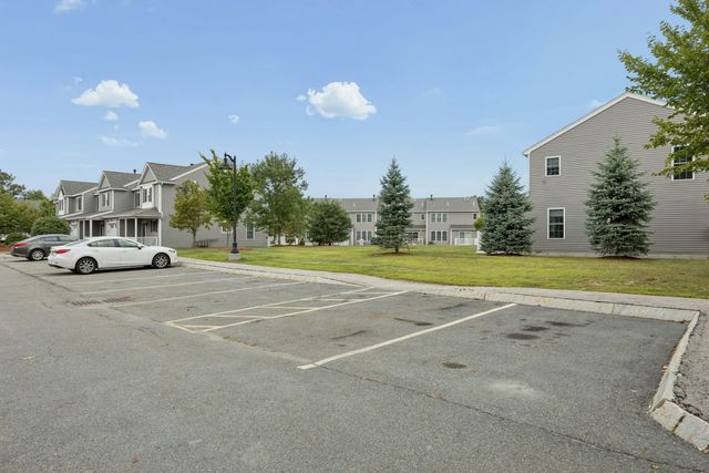 124 Ice House Landing 124, Marlborough, MA 01752