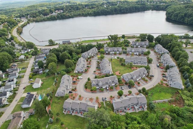 124 Ice House Landing 124, Marlborough, MA 01752