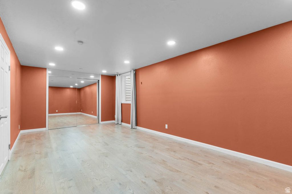 Image 19 of property listing at 745 E THREE FOUNTAINS CIR #43, Salt Lake City, UT 84107