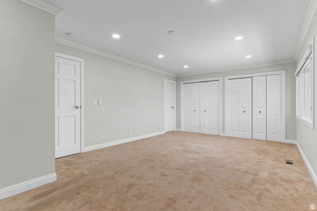 Image 9 of property listing at 745 E THREE FOUNTAINS CIR #43, Salt Lake City, UT 84107