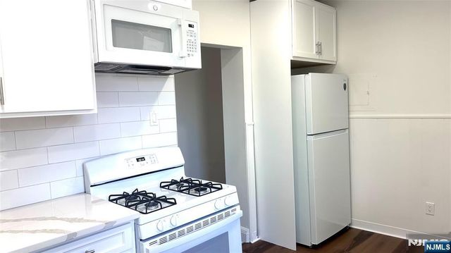 322 Carmita, Rutherford, NJ 07094
