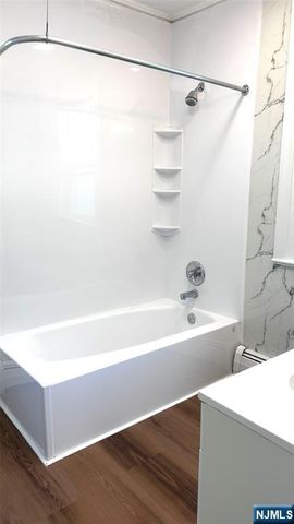 322 Carmita, Rutherford, NJ 07094