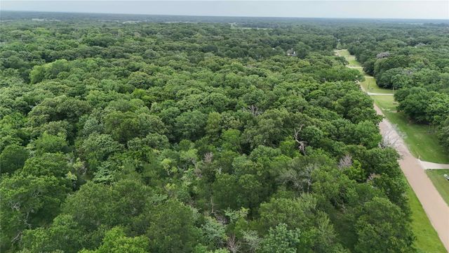 114 Oakmont Drive, Mabank, TX 75147