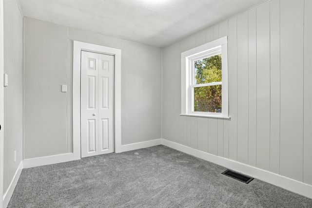 186 Peabody Avenue, Manchester, NH 03109