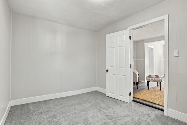 186 Peabody Avenue, Manchester, NH 03109