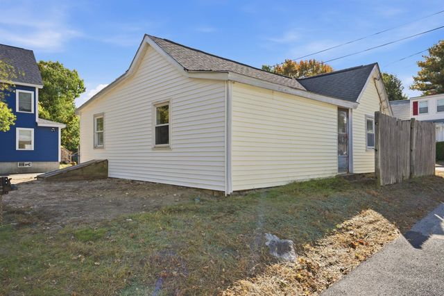 186 Peabody Avenue, Manchester, NH 03109