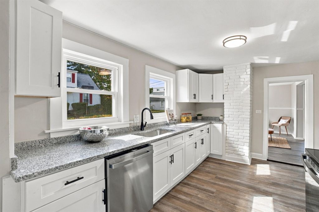 186 Peabody Avenue, Manchester, NH 03109