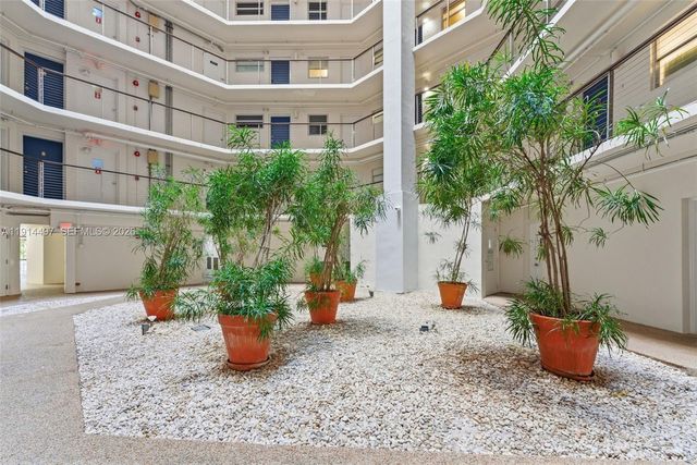 1881 WASHINGTON Avenue 4A, Miami Beach, FL 33139