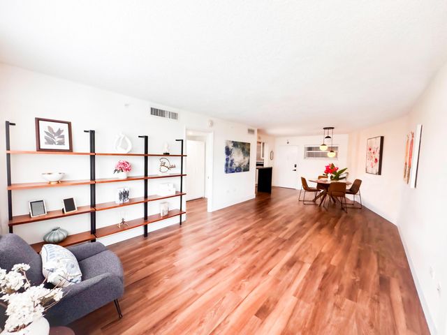 1881 WASHINGTON Avenue 4A, Miami Beach, FL 33139