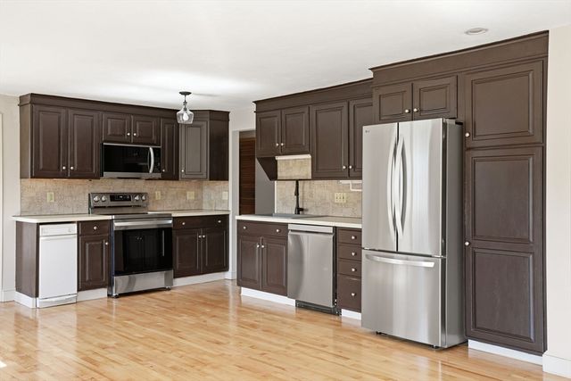 7 Beebe Lane, Wakefield, MA 01880