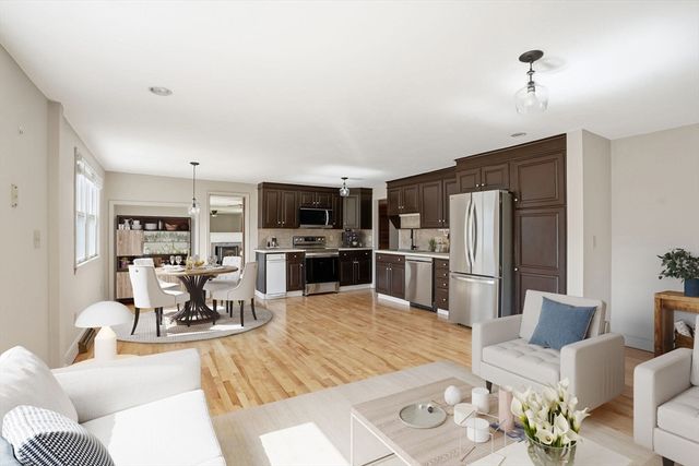 7 Beebe Lane, Wakefield, MA 01880
